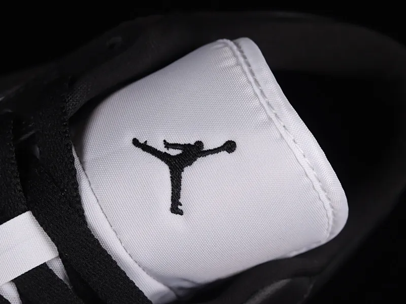All categories Air Jordan Jordan series basketball shoes Air Jordan 1 Low Z version Air Jordan 1 Low "Panda" AJ1 Joe 1 Panda low-top basketball shoes DC0774-101
